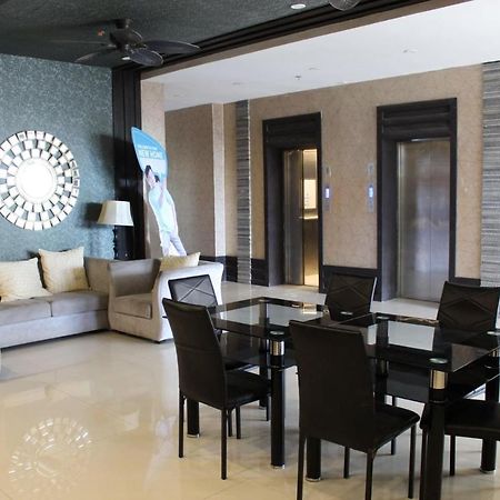 Luxanos Condo Place- San Marino Cebu Екстериор снимка