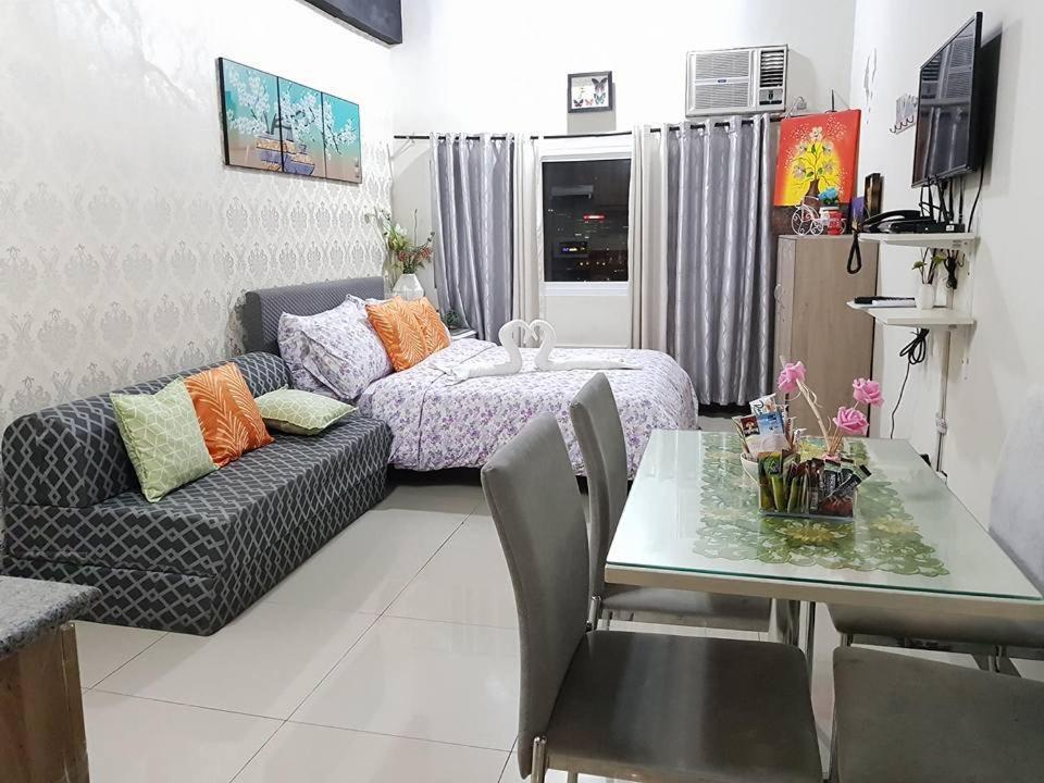 Luxanos Condo Place- San Marino Cebu Екстериор снимка